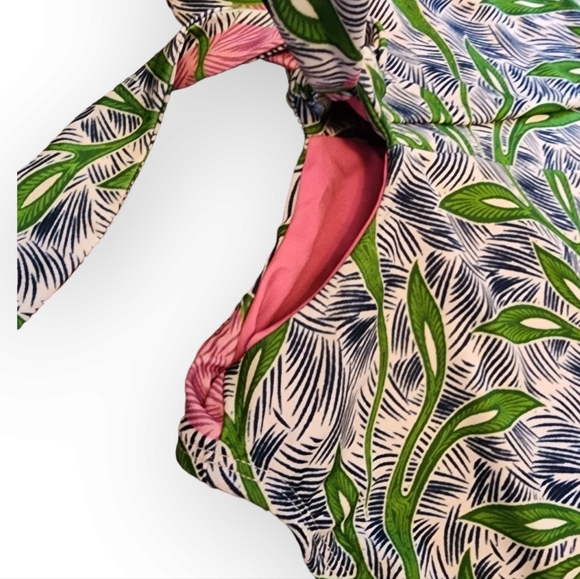 LIBERTY 🗽 JUSTICE High Waist. Cheeky. One Shoulder Size Large NWT - Picture 4 of 7